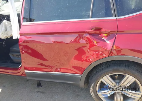 2021 Volkswagen Tiguan 2.0T Se/2.0T Se R-Line Black/2.0T Sel из США, поврежденный, VIN 3VV3B7AX4MM100604